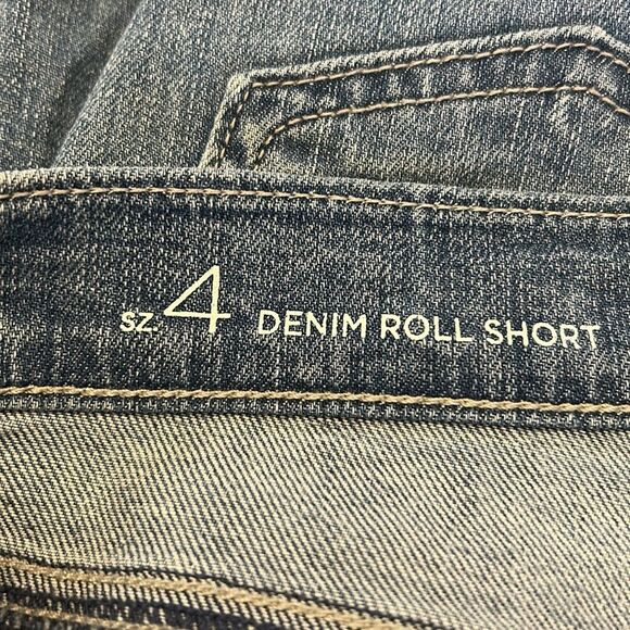 Loft Denim roll shorts Size 4 EUC - Picture 6 of 8